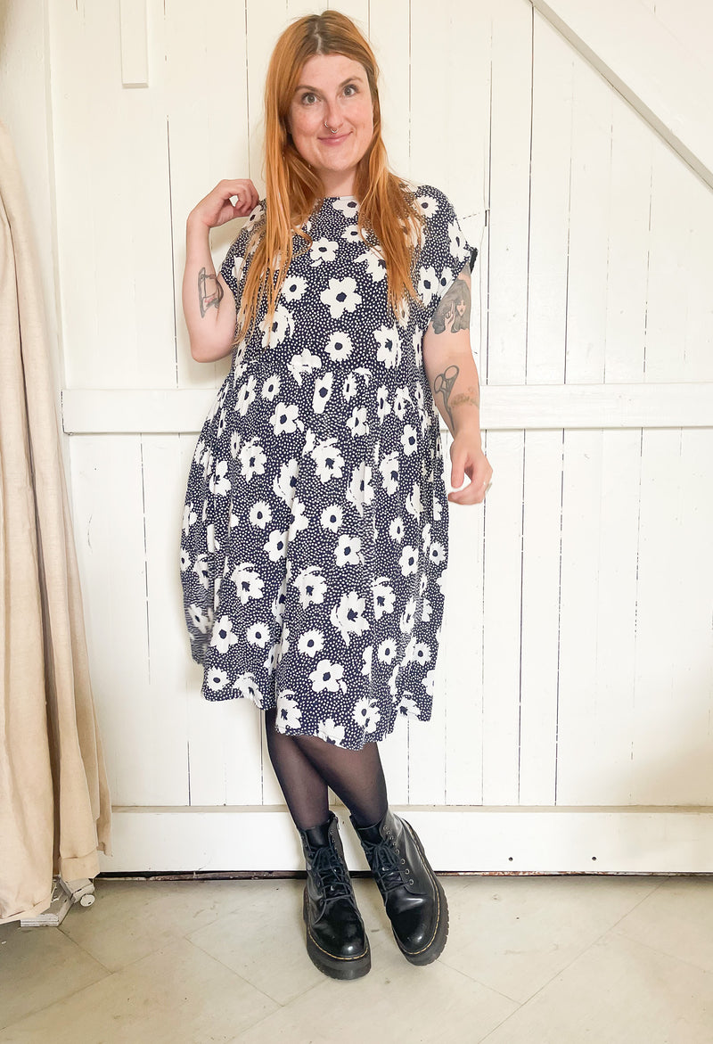 Florence Dress in Dotted Floral