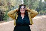 Cropped Hoodie In Pea Soup