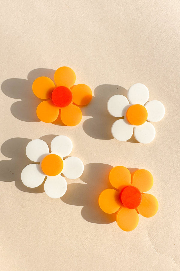 Marigold Hair Clip in White