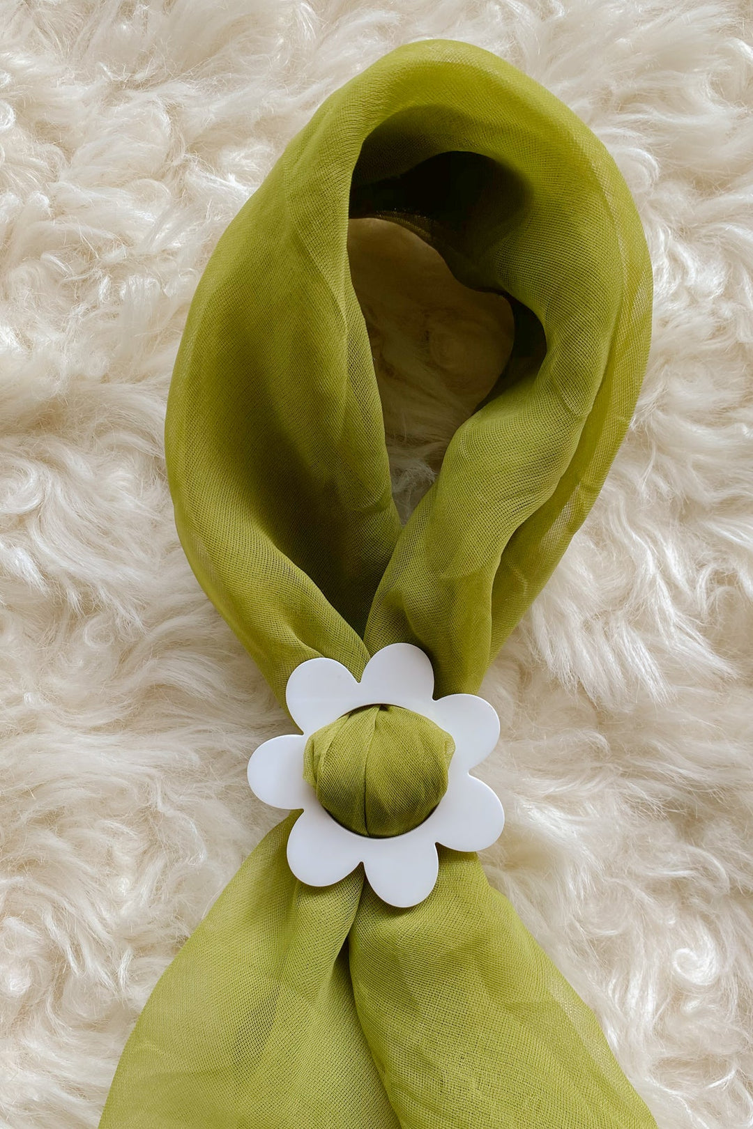Daisy Scarf Slide in White