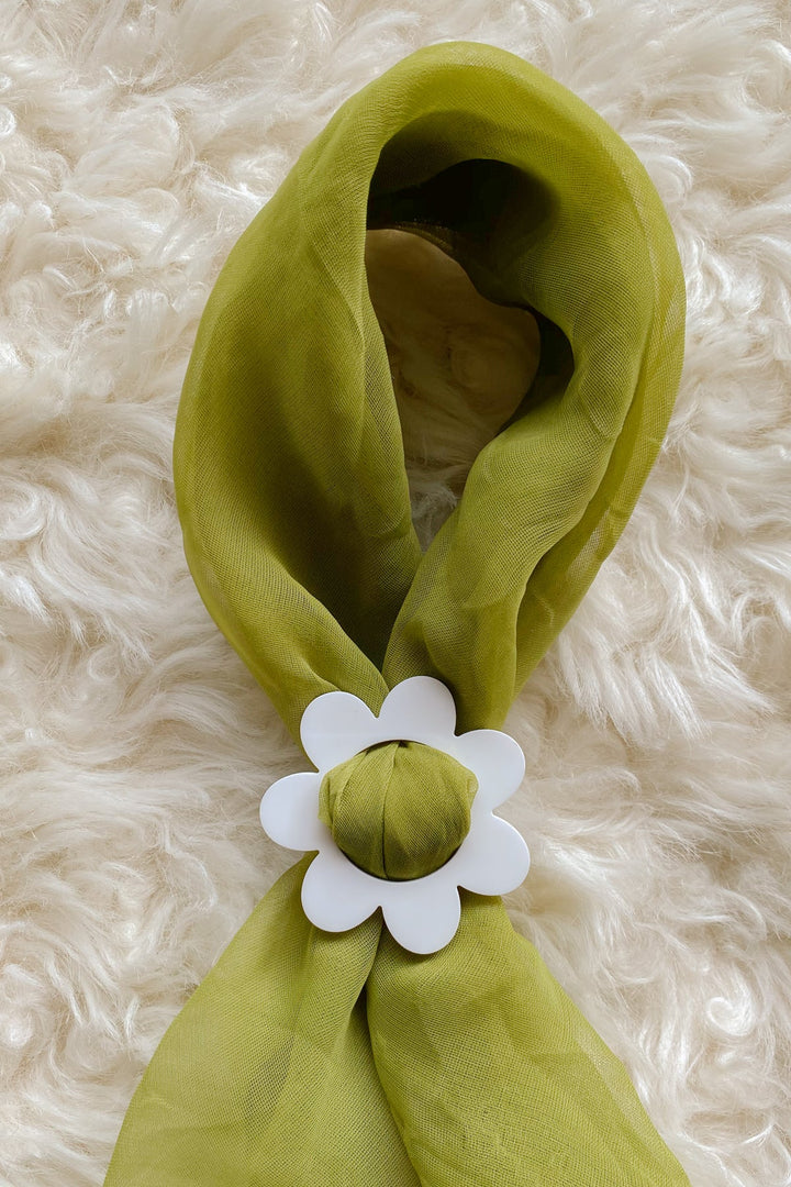 Daisy Scarf Slide in White