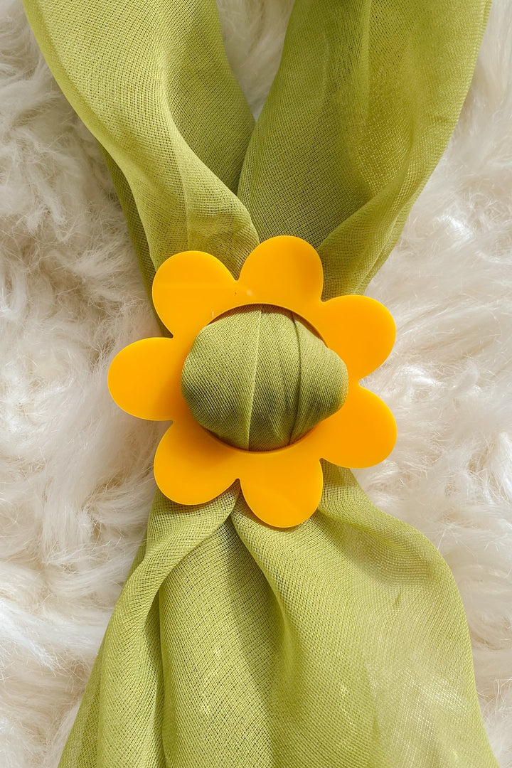 Daisy Scarf Slide in Yellow