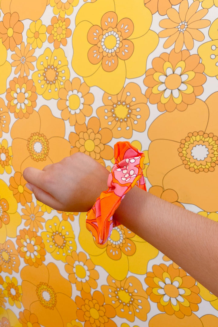 Clementine Daisy Scrunchie