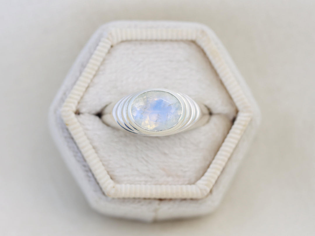 Pond Ring - Moonstone