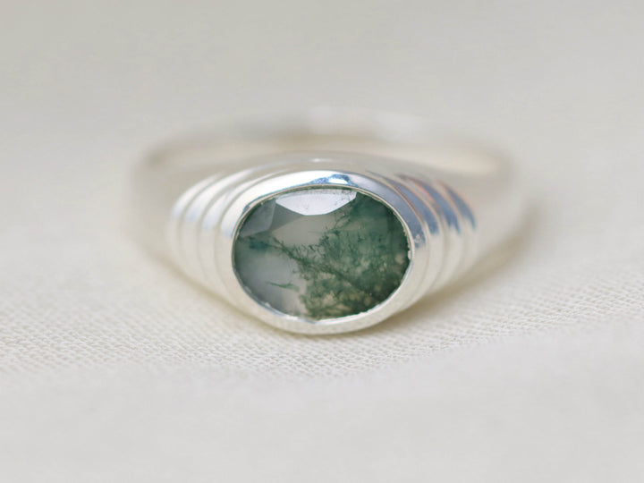 Pond Ring - Moss Agate