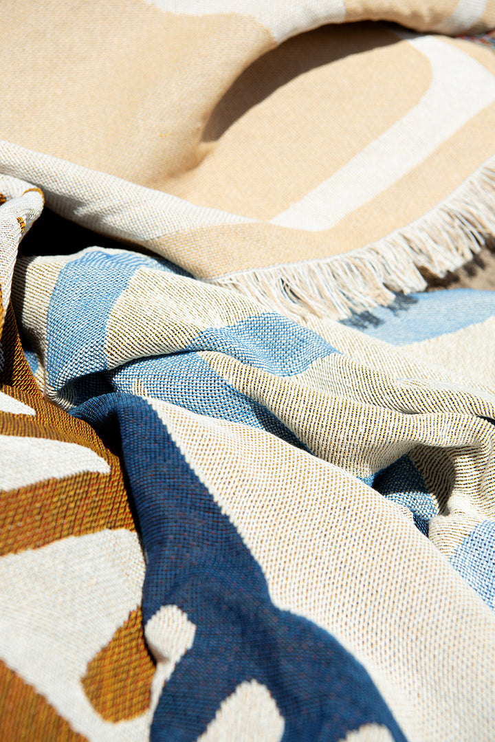Horizon Heritage Woven Throw - Sand