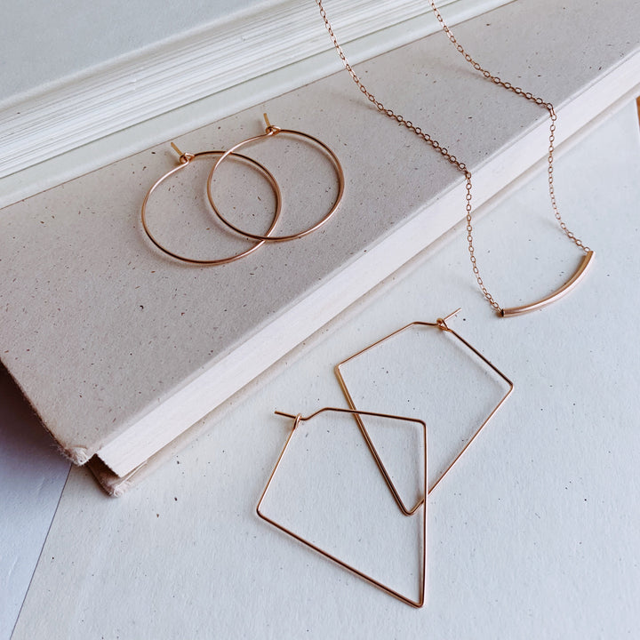 Arc Necklace