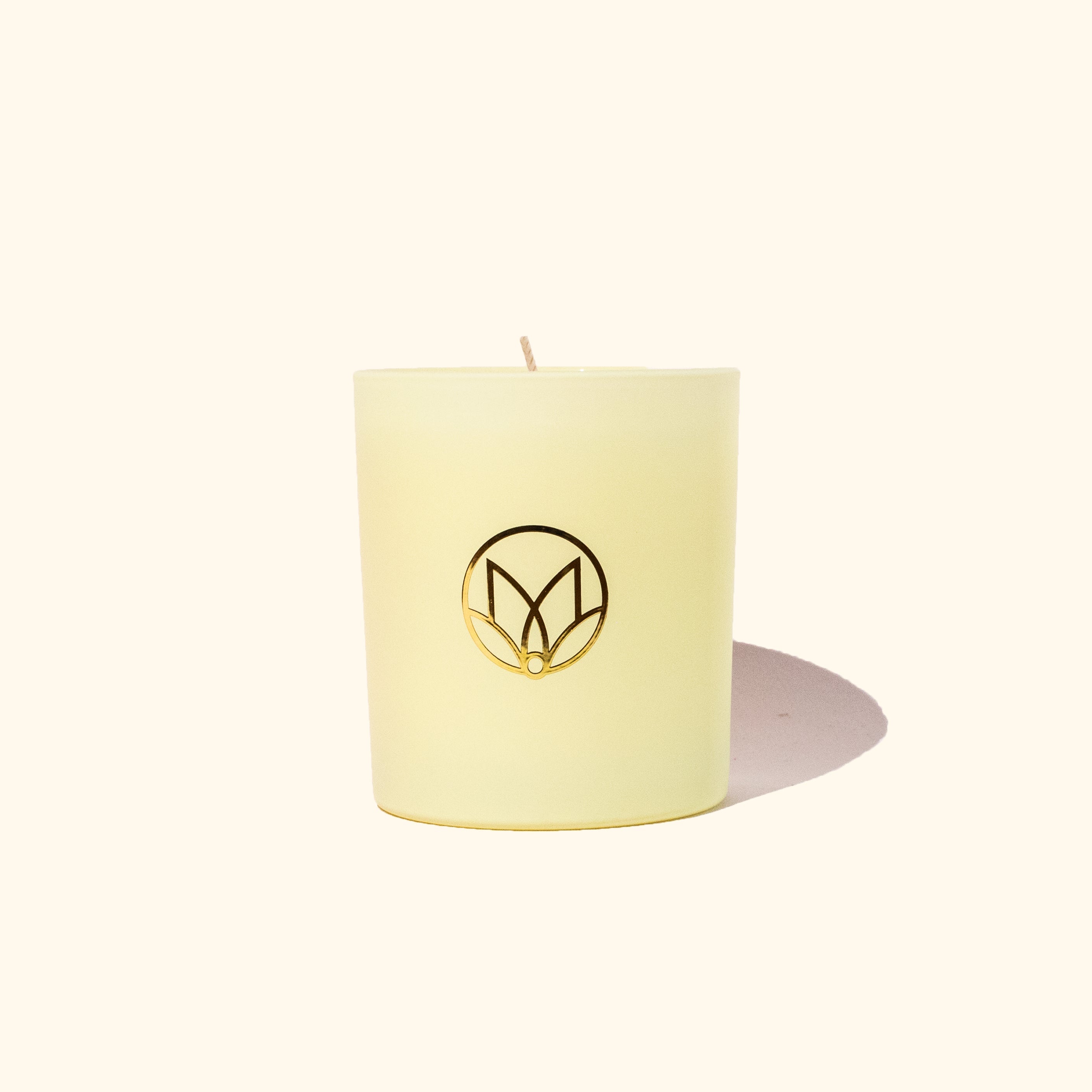Jasmine Petals & Quince Soy Candle - Thumbnail 5