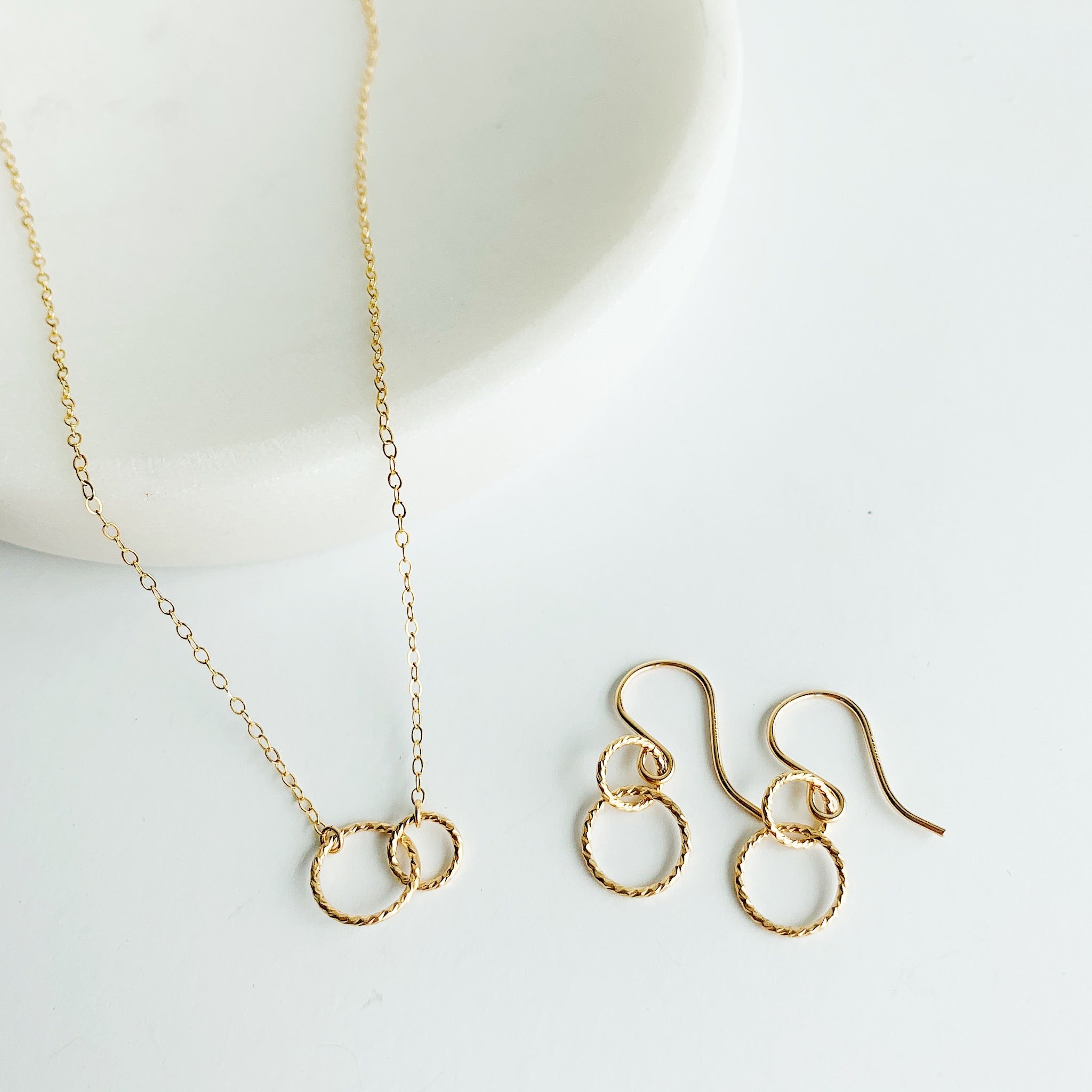 Linked hoop necklace store