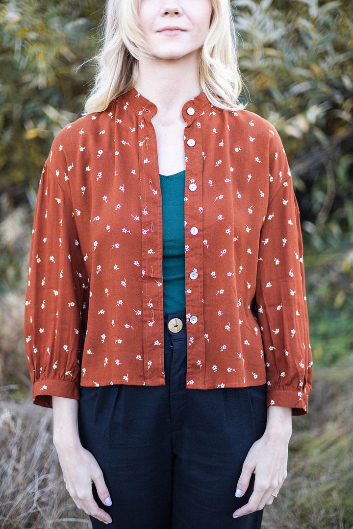 Drama Top in Hazel Calico Flower
