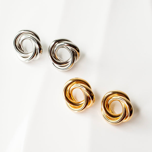 Gia Hollow Knot Stud Earrings