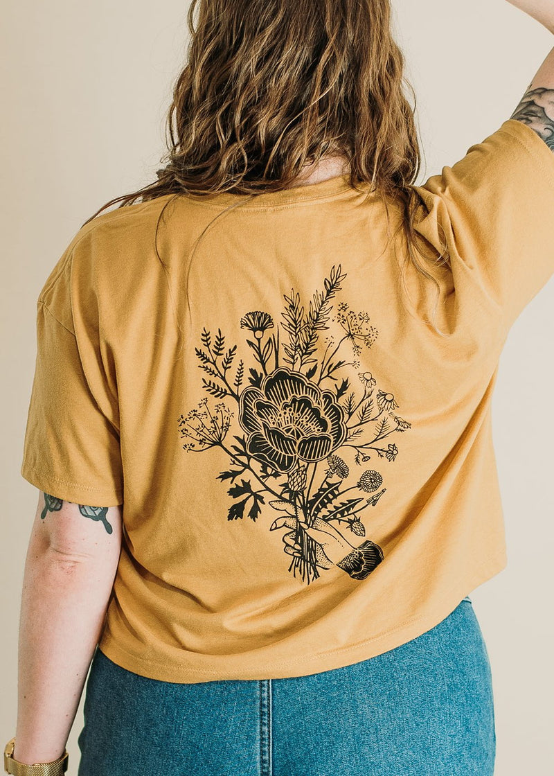 Herb Nerd - Vintaged Cropped Tee in Chamomile