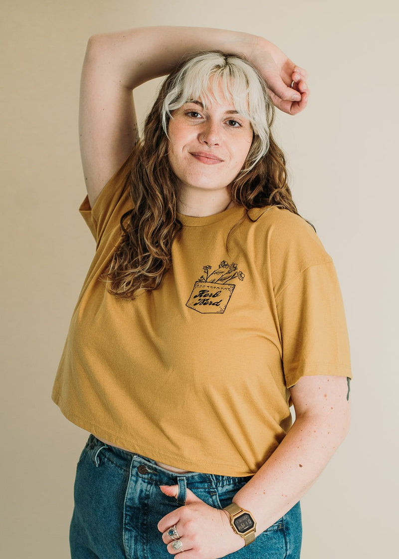 Herb Nerd - Vintaged Cropped Tee in Chamomile