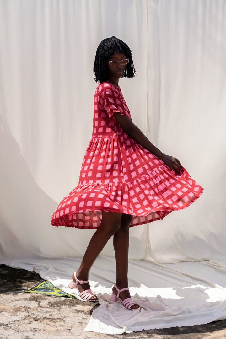 Layer Dress - Queen Me