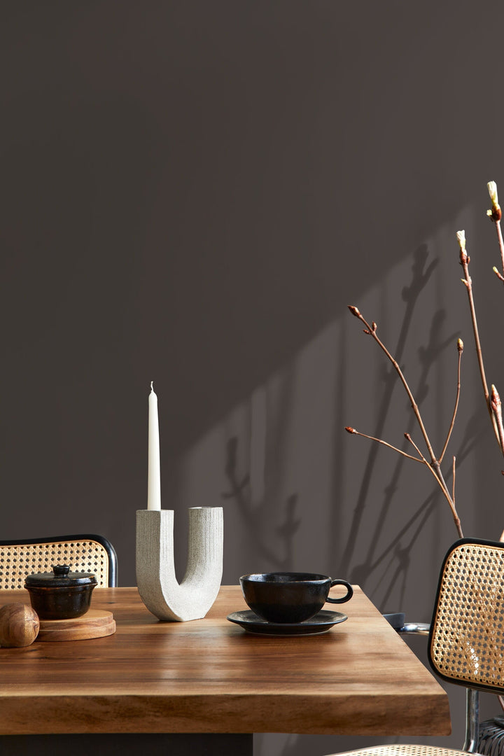 Solid Color Wallpaper Featuring a Rich Davy's Grey - D463