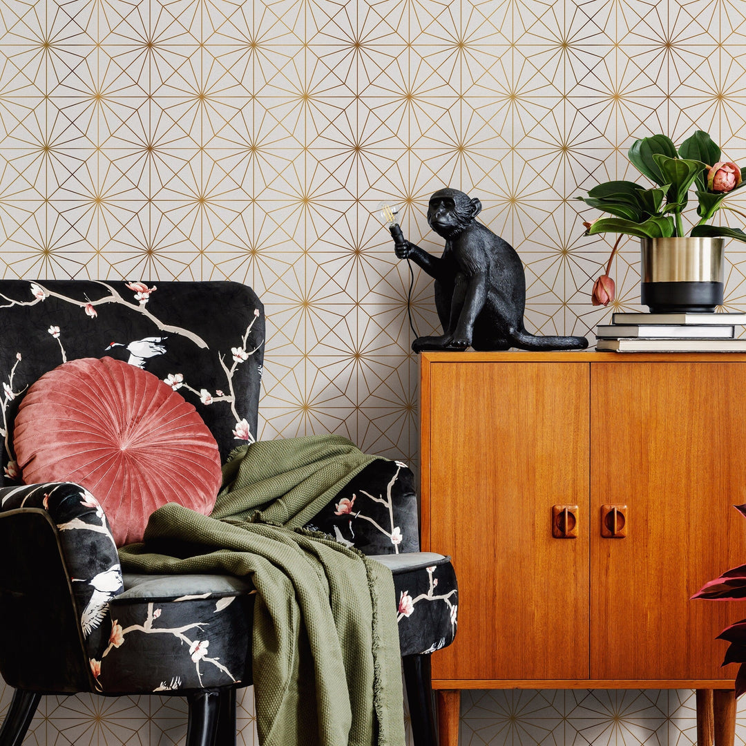 Art Deco Wallpaper with a Geometric Starburst Motif in Gold - B826