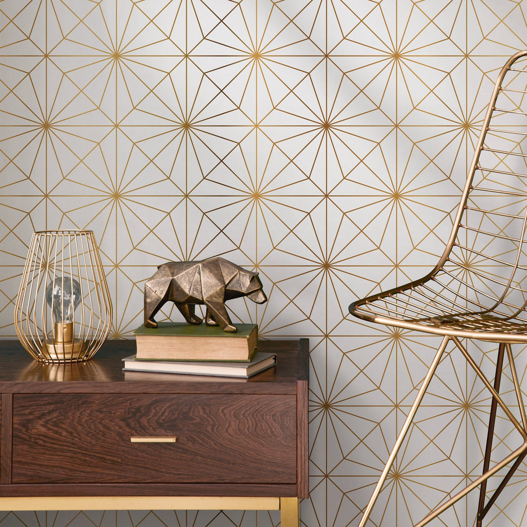 Art Deco Wallpaper with a Geometric Starburst Motif in Gold - B826