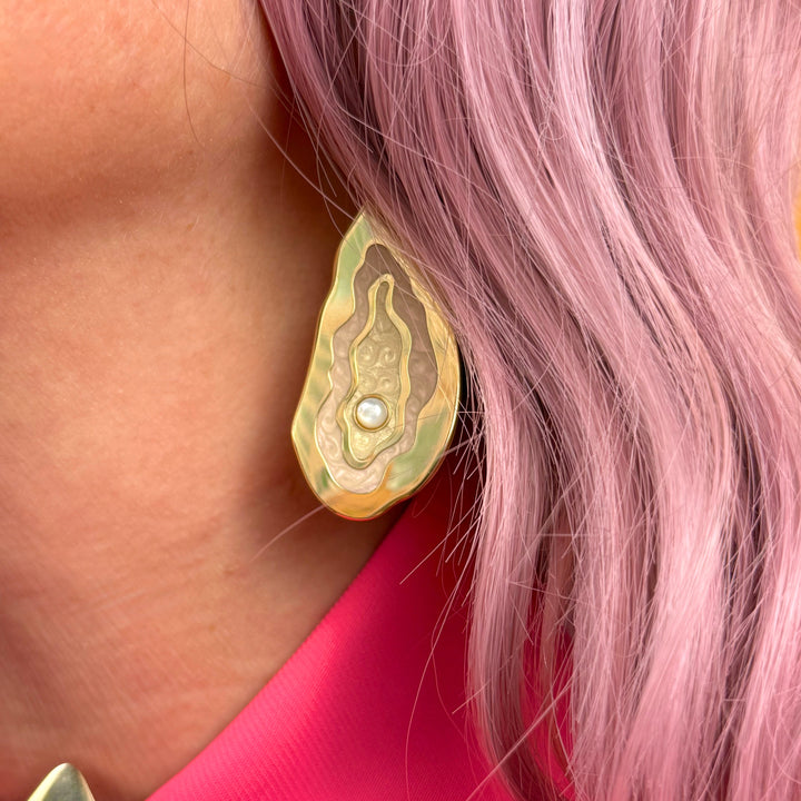 Oyster Earrings