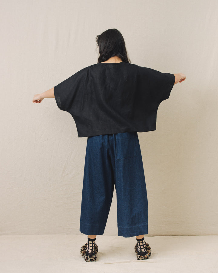 Super Wide Crop Top In Black Linen