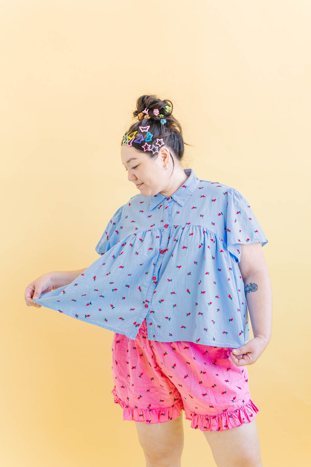 Button Mushroom Top in Cornflower Cherry Cotton