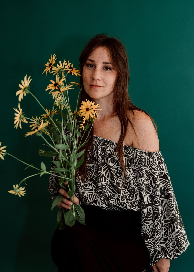 Palm Garden - Gather Top in Moss Green