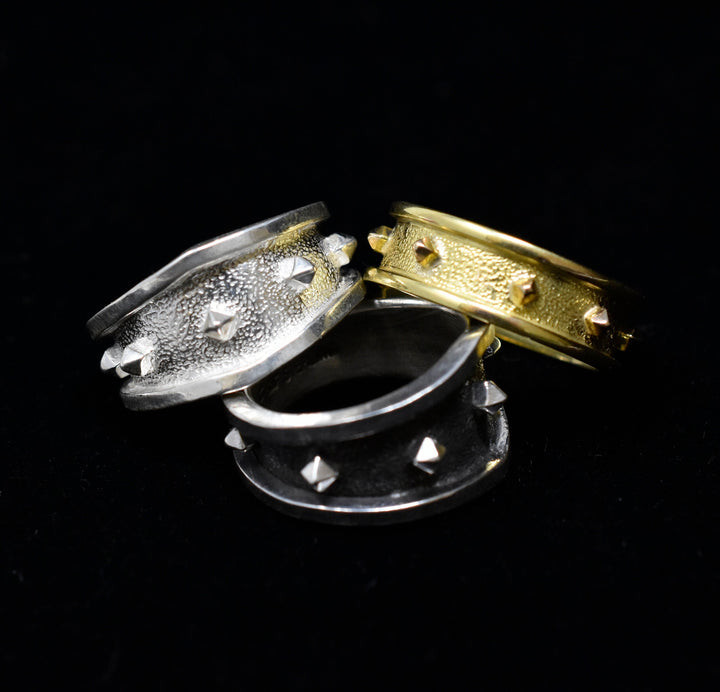 Pitfall Ring