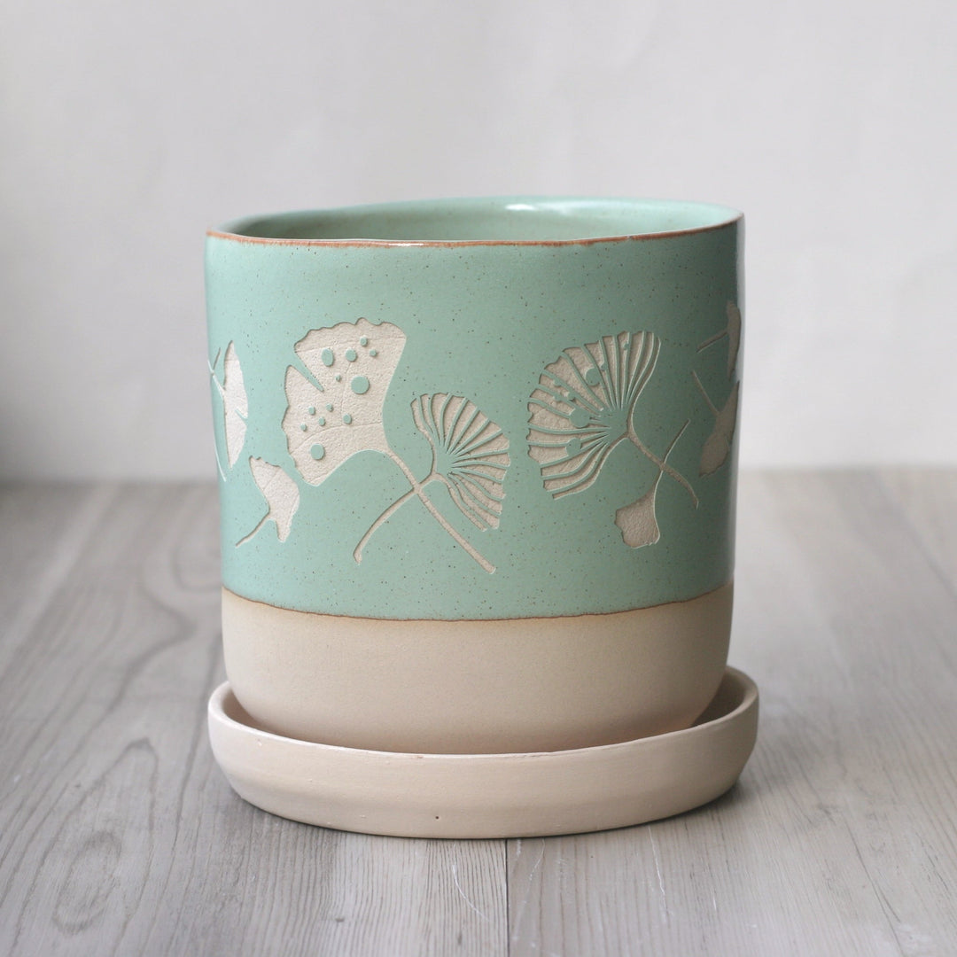 Ginkgo Leaves Farmhouse Planter + Saucer