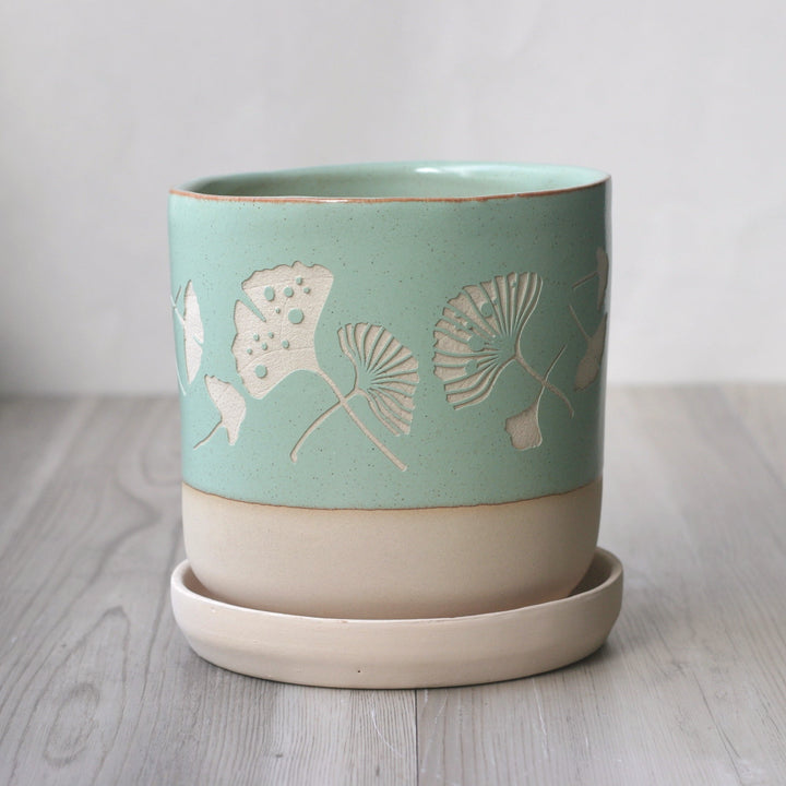 Ginkgo Leaves Farmhouse Planter + Saucer