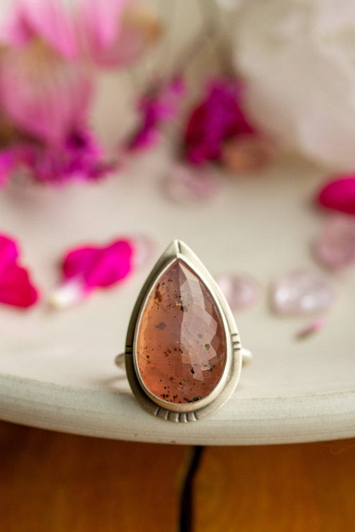 PRECIOUS ROSE QUARTZ RING