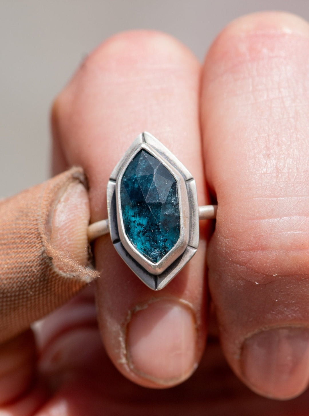 REGAL KYANITE RING