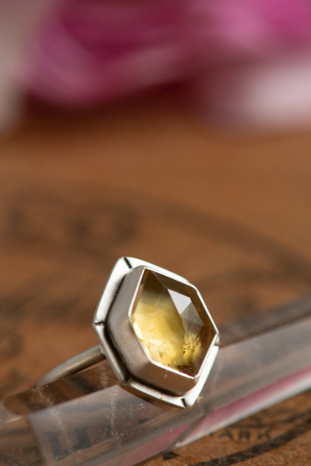 SHINING CITRINE SILVER RING