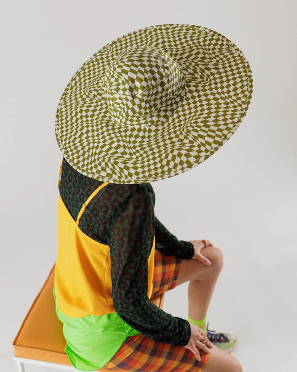 Packable Sun Hat in Moss Trippy Checker