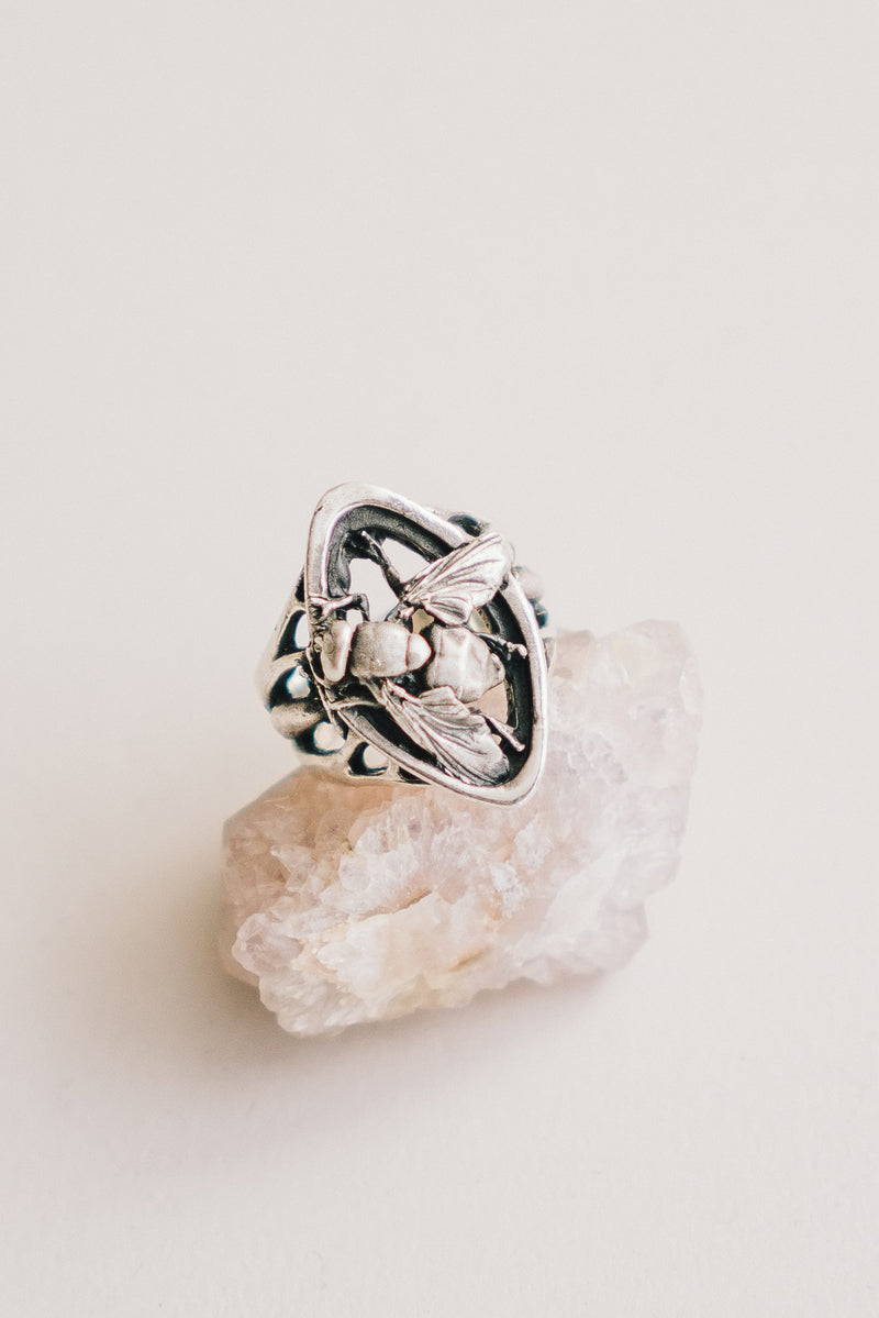 Fly Navette Ring