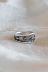 Pitfall Ring