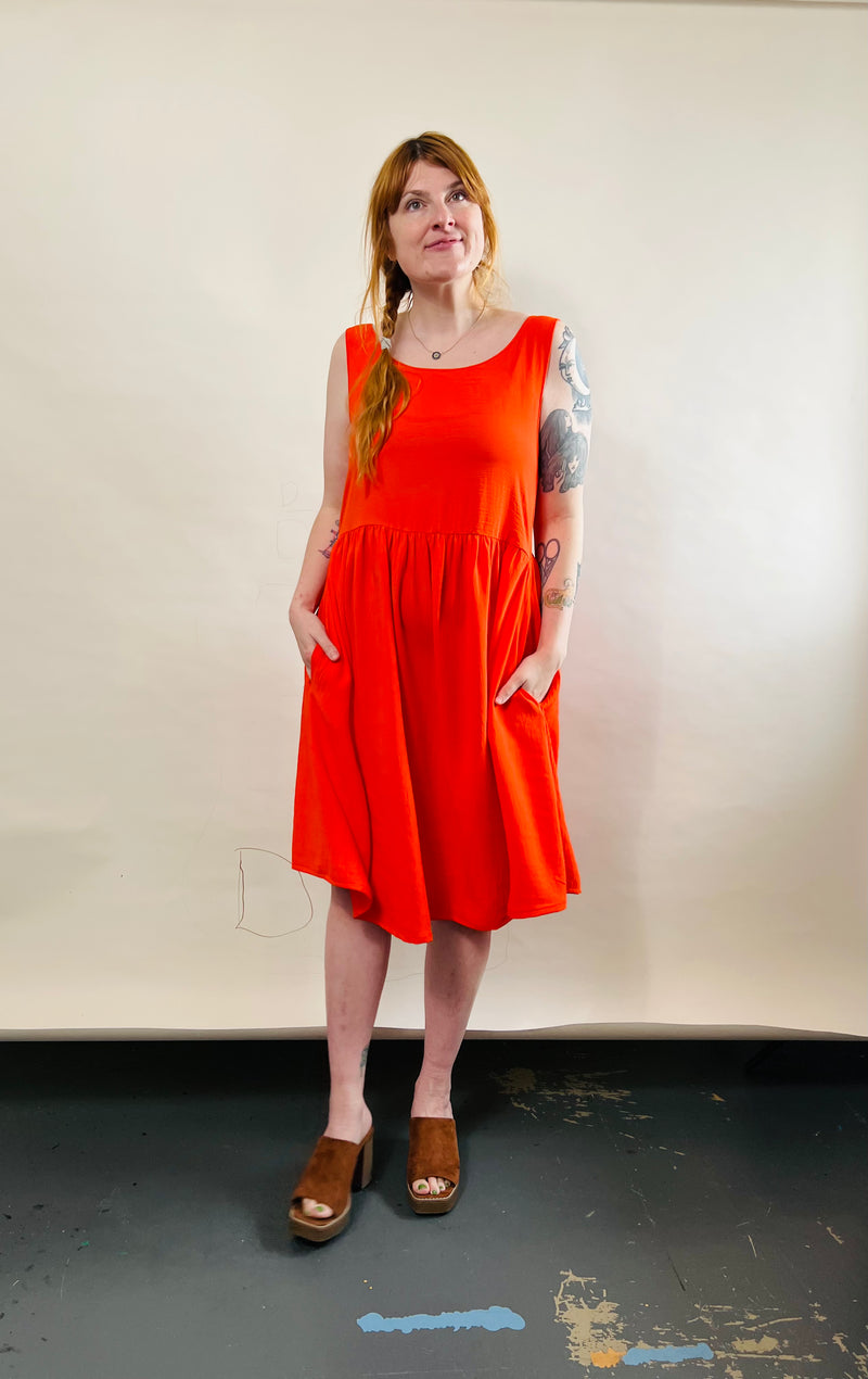 Meredith Dress in Poppy