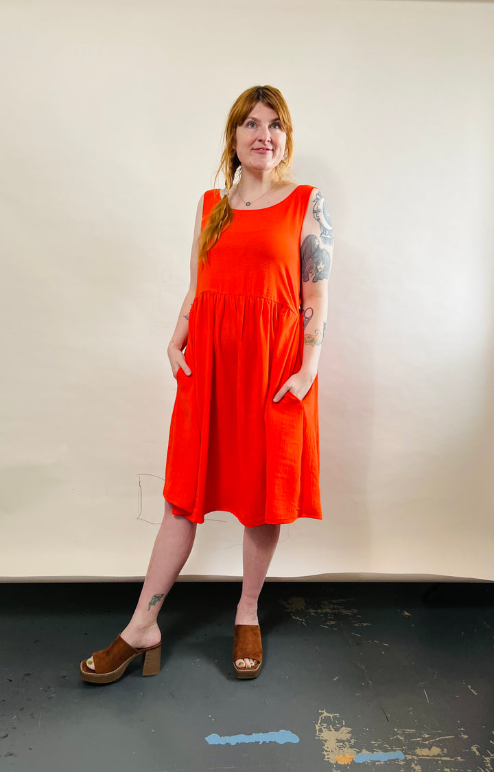 Meredith Dress in Poppy