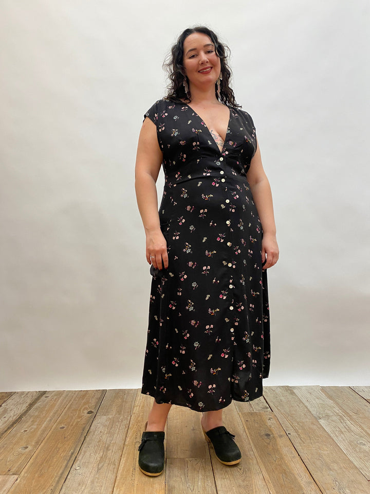 Penelope Dress in Dark Floral