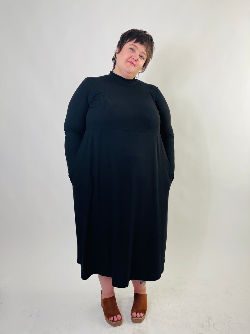 Megumi Dress in Black Ribknit