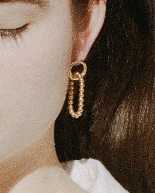Dew Hoops
