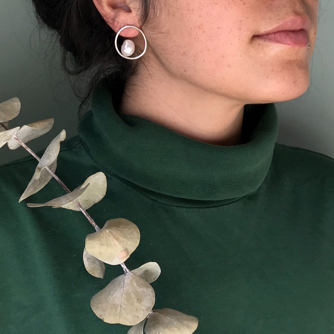 perla studs