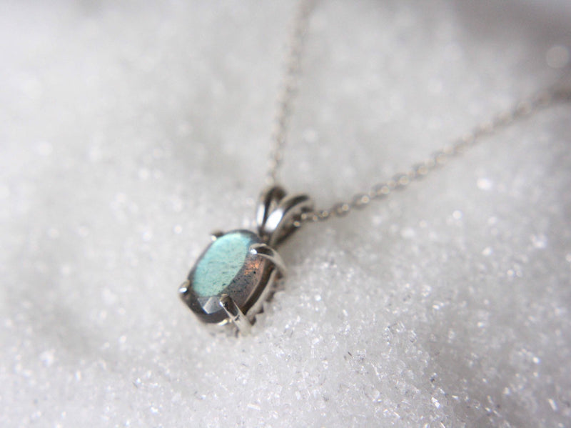 Labradorite Necklace, 7x5 Oval