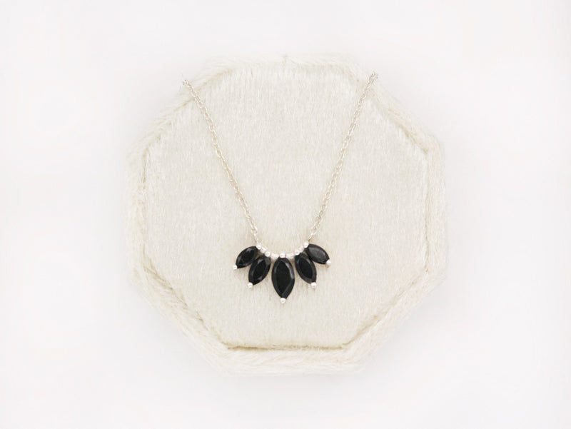 Laurel Necklace in Black Spinel