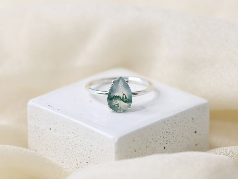 10x7 Pear Shape Faceted Moss Agate Ring
