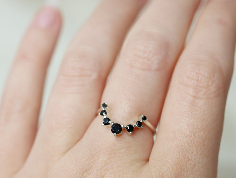 Luxe Artemis Crown Ring with Black Spinel