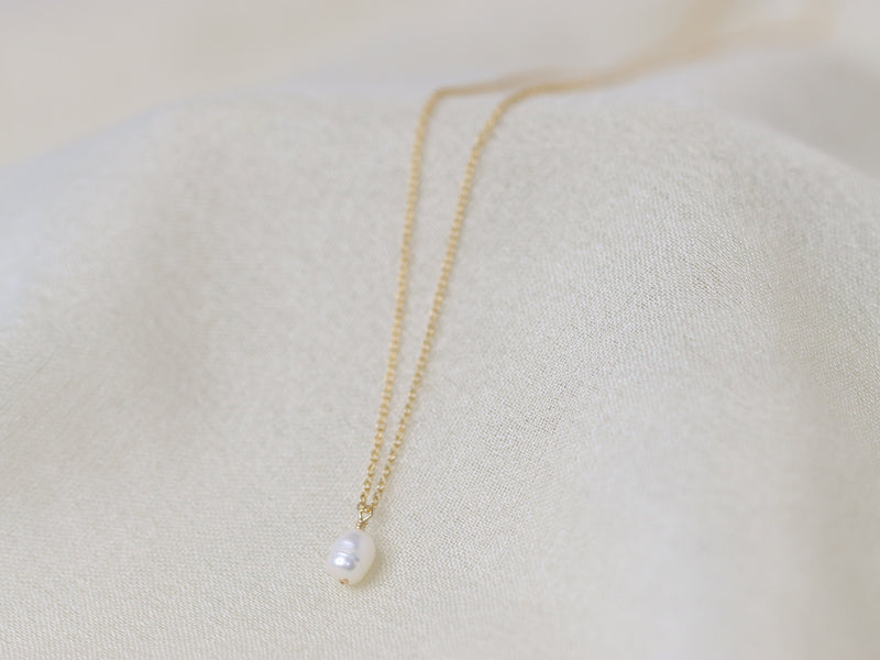 Delicate Pearl Necklace