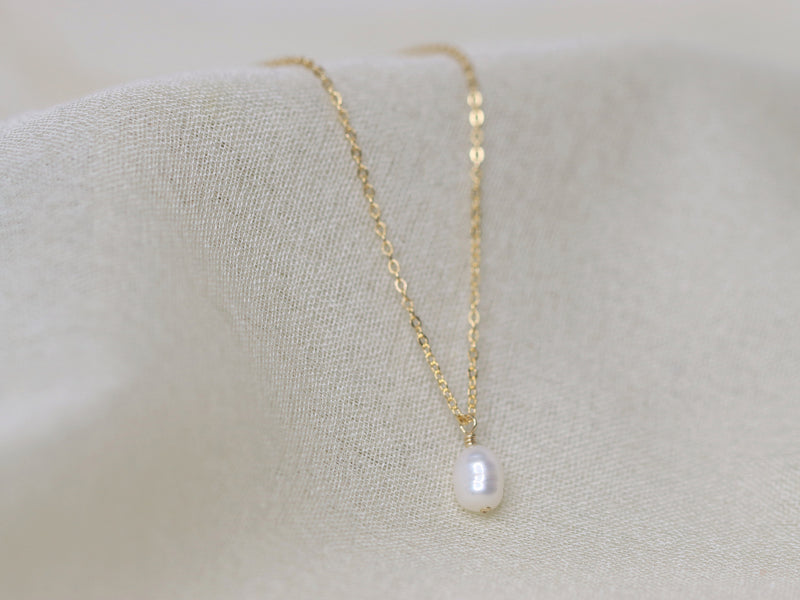 Delicate Pearl Necklace